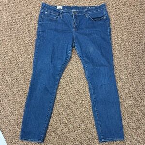 GAP Women's Skinny Jeans in Classic Blue